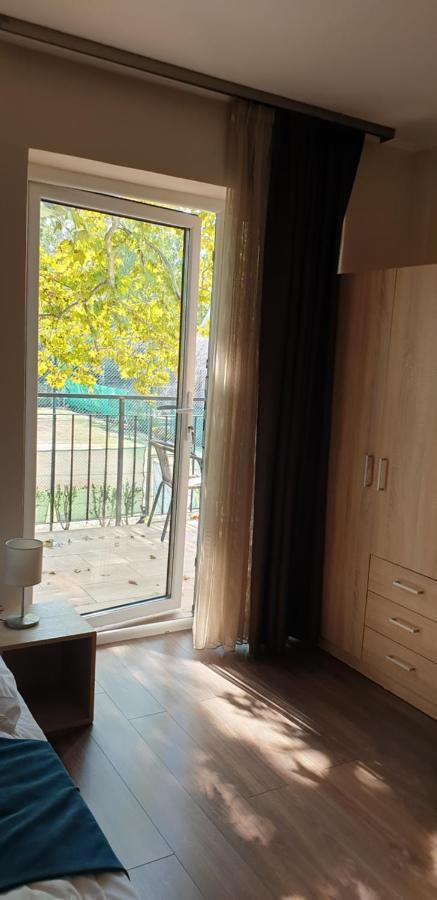 Garden Club Panzió Acomodação com café da manhã Balatonmáriafürdő Exterior foto
